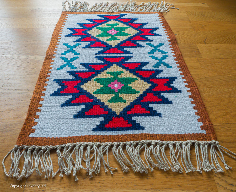 Hand made traditional Bulgarian B rug- Pano 10