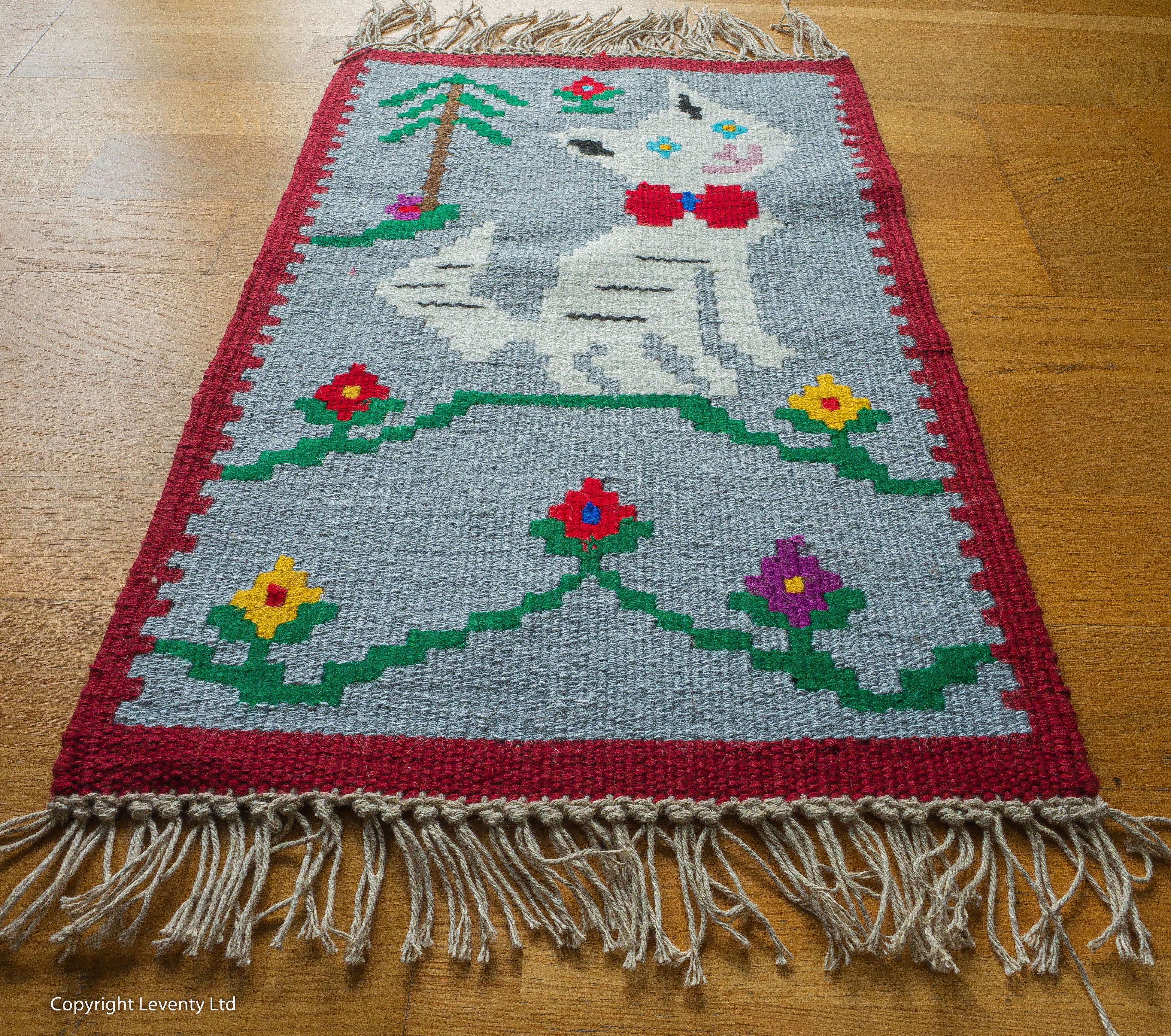 Hand made traditional Bulgarian B rug- Pano 12