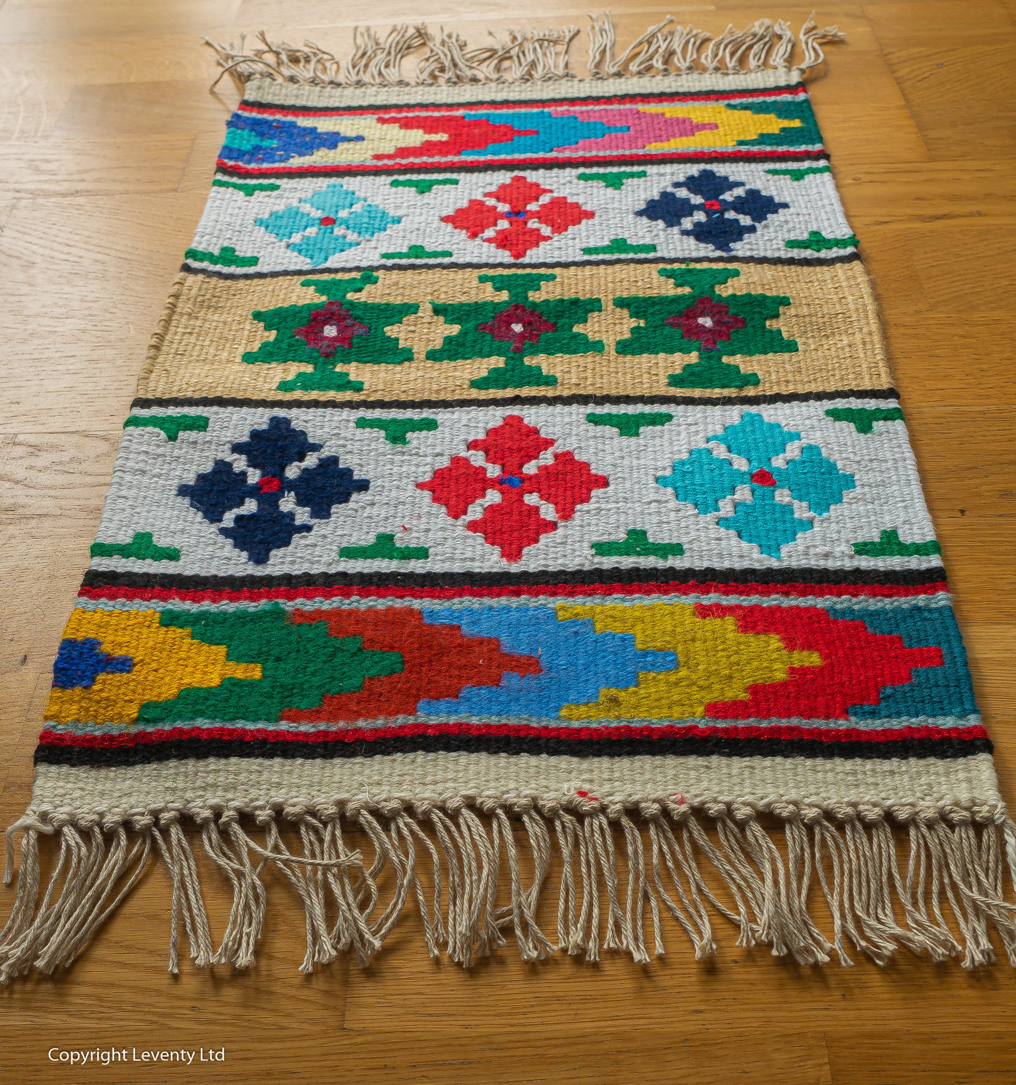 Hand made traditional Bulgarian B rug- Pano 3