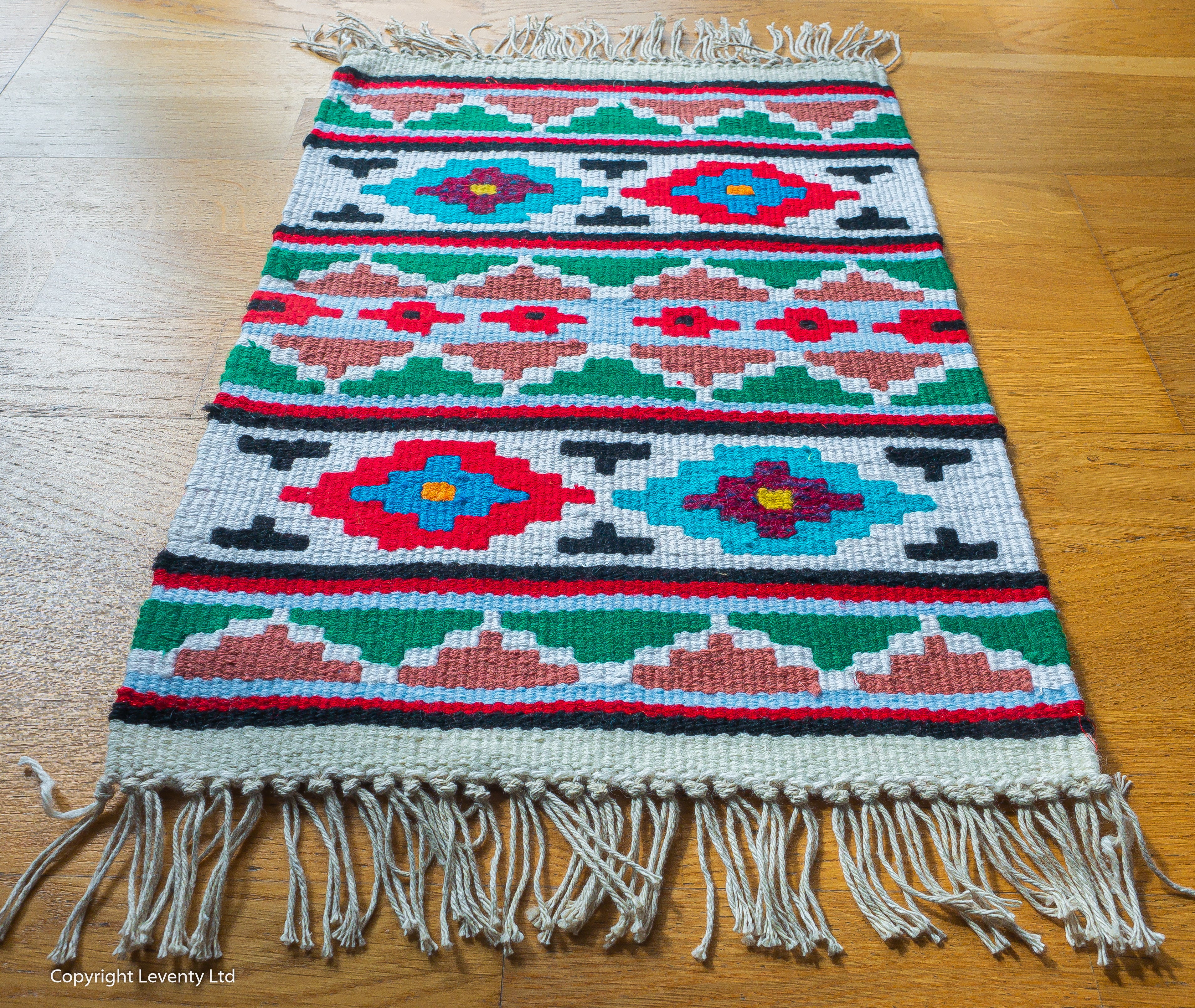 Hand made traditional Bulgarian B rug- Pano 5