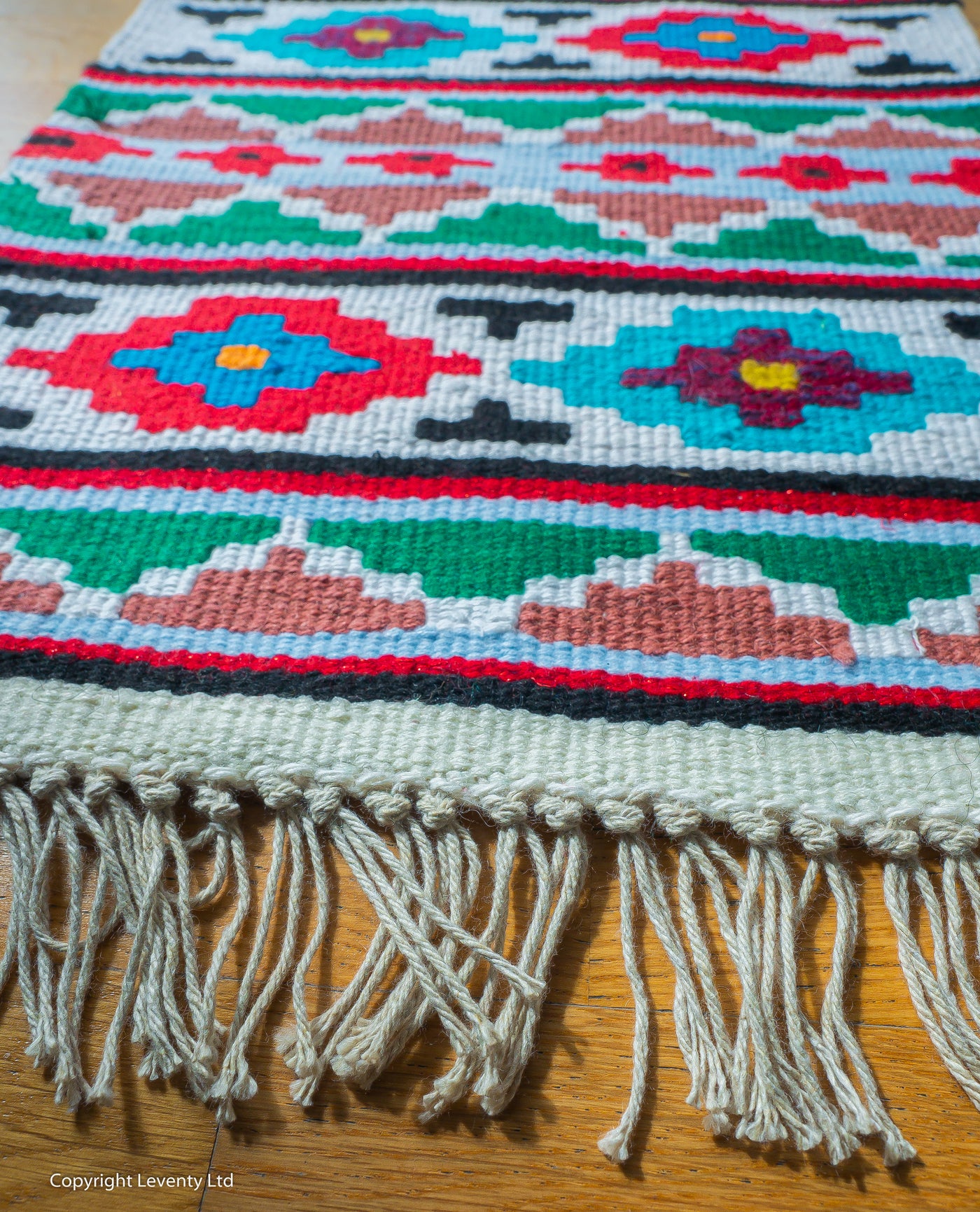 Hand made traditional Bulgarian B rug- Pano 5